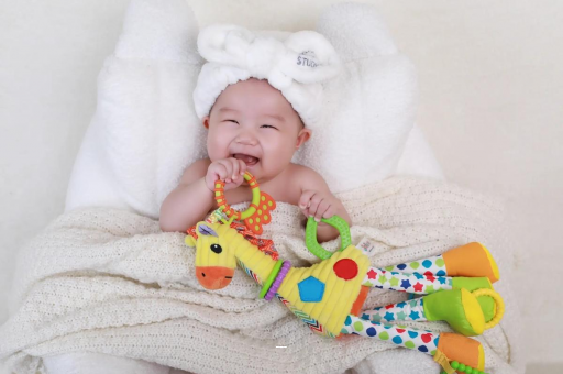 济宁宝宝几个月可以走路 济宁宝宝几个月可以走路